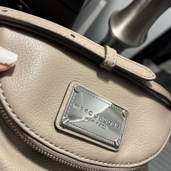 Marc Jacobs Leather Crossbody Purse - Picture 11 of 11
